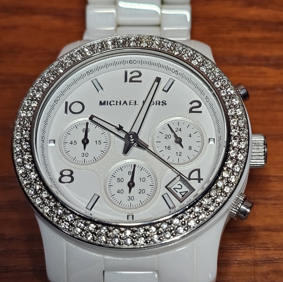 Michael Kors Ceramic Watch - Picture 2 of 11